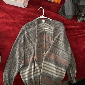 O’Neil women’s size large open front sweater